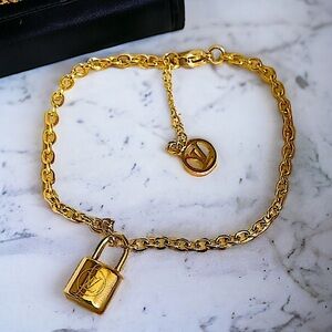 Gold Lock Key Luxury Bracelet, Dainty, Delicate, Chain Link, Gift for Mom